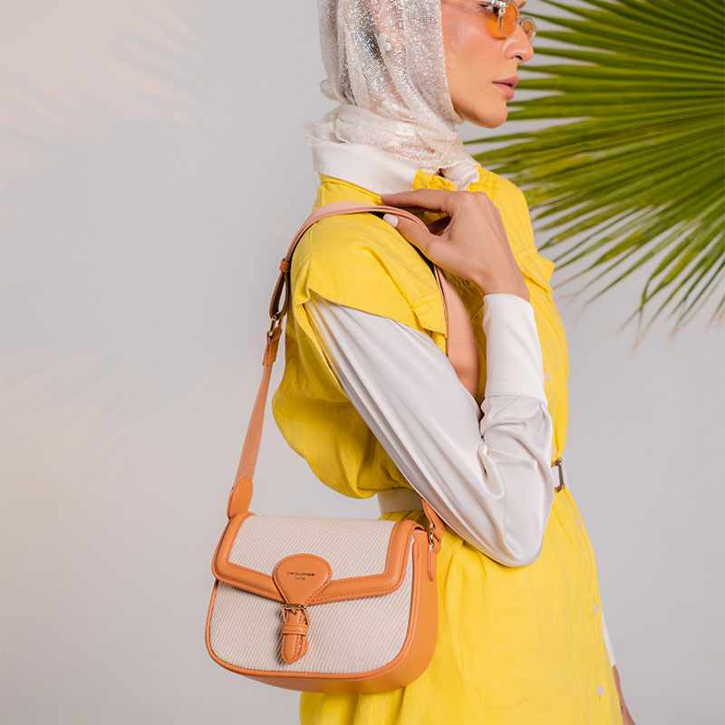 کیف کراس بادی زنانه دیویدجونز مدل cm7424