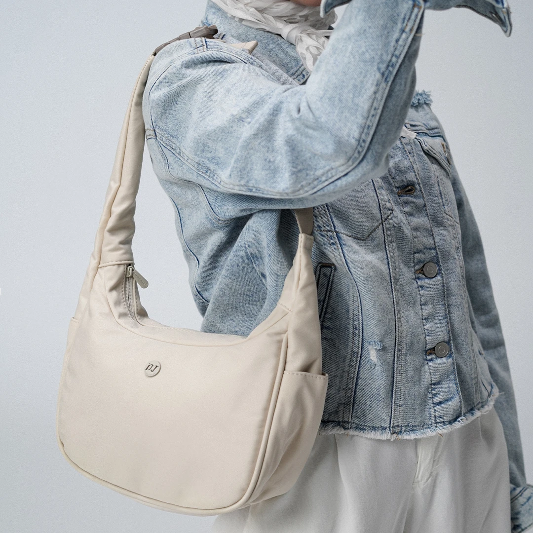 کیف دوشی زنانه دیویدجونز مدل cm7521 - تصویر 10