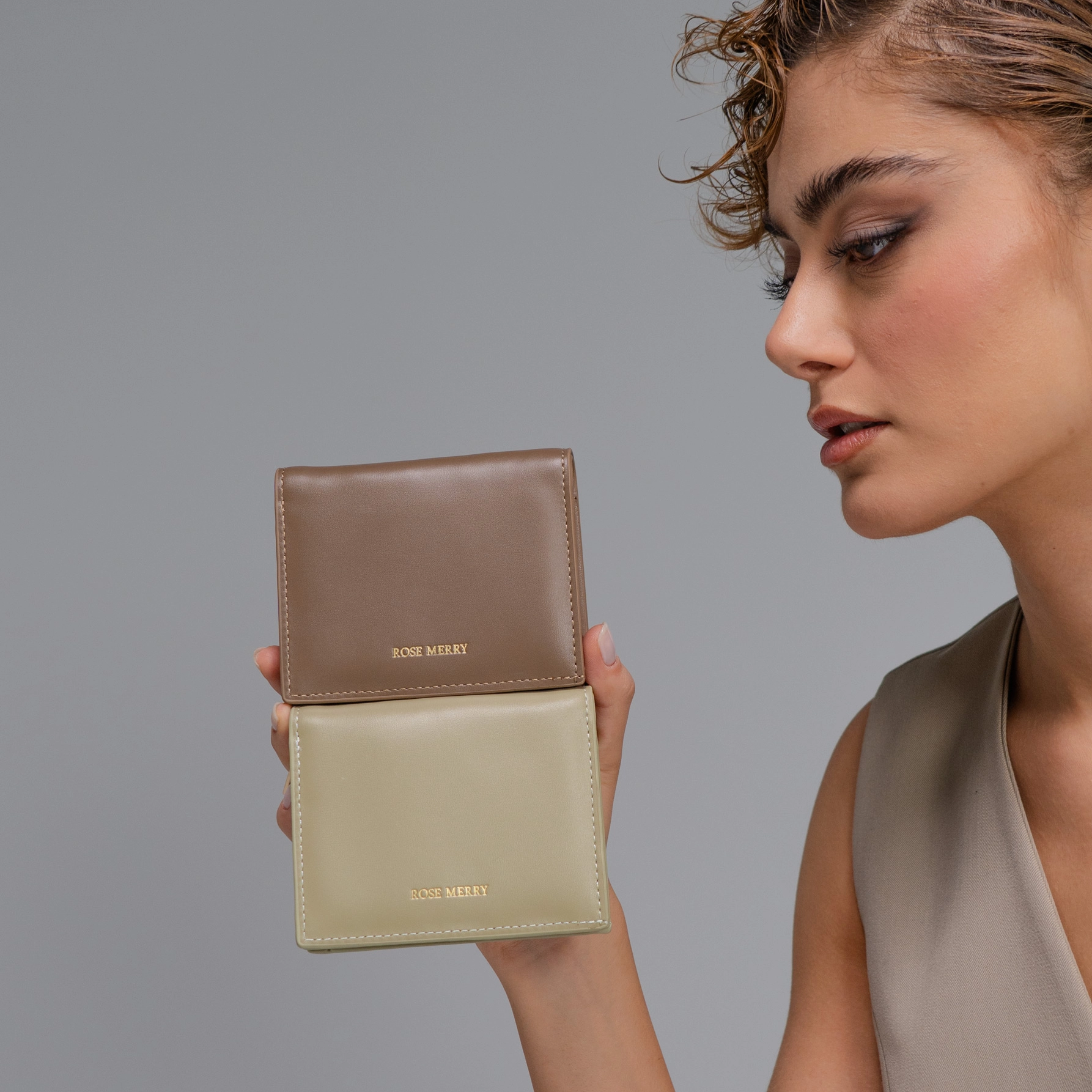 کیف پول زنانه رزمری مدل T746-24