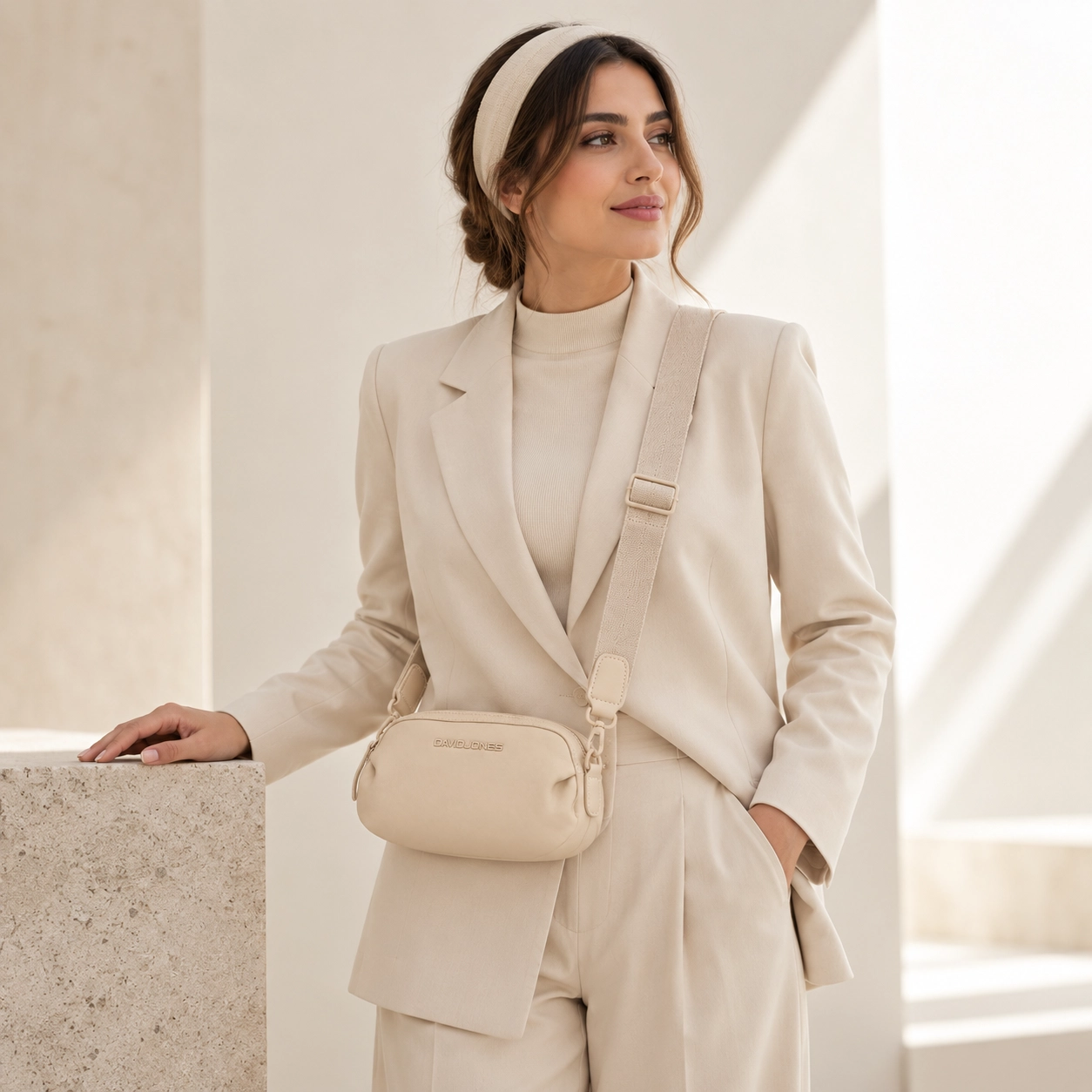 کیف دوشی زنانه دیوید جونز مدل CM7495 - تصویر 10